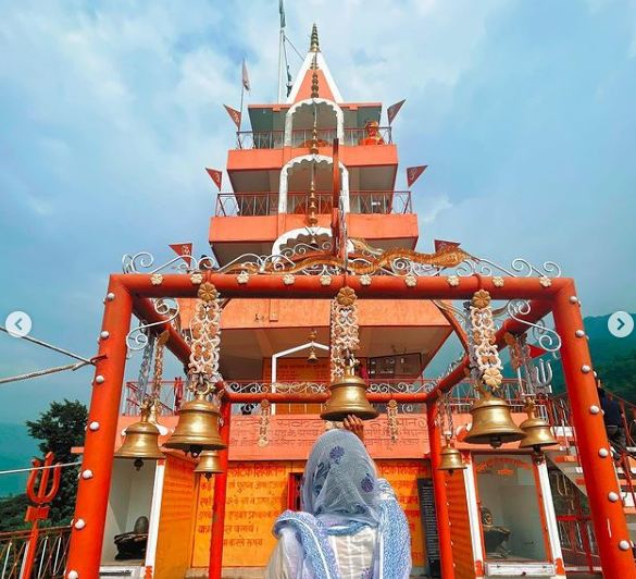 जाहनवी कपूर ने हाथ पर बनवाया टैटू, मां श्रीदेवी की हैंड राइटिंग में लिखवाया ये खास लाइन