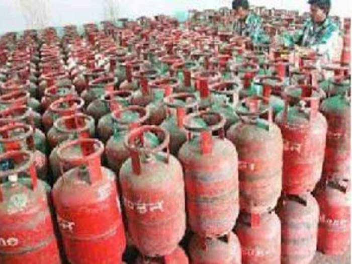 Lpg Price : जल्दी भरवा लीजिए गैस सिलेंडर अगले हफ्ते बढ़ने वाली है गैस की कीमत, जानिए कीमत