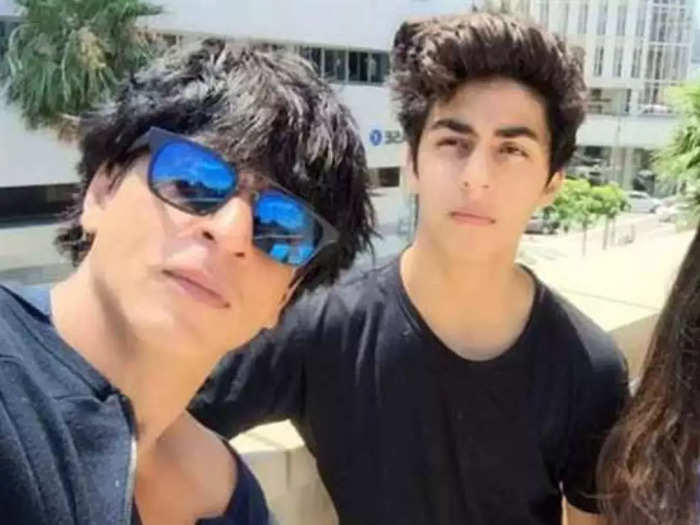 &Quot;ये तुम्हारा प्रोडक्शन हाउस नहीं है जो जब मन किया आ गई..&Quot; समीर वानखेड़े ने Ncb ऑफिस देर से पहुंचने पर अनन्या पांडे को लगाया फटकार