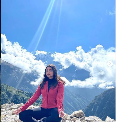 परिणीती चोपड़ा बचपन में करती थीं अपने पैरेंट्स से नफरत, न करती बातचीत, किया खुलासा