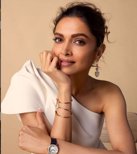 दीपिका पादुकोण को बचपन से इस एक्टर पर था क्रश, बिना फोटो को Kiss नहीं आती थीं नींद  
