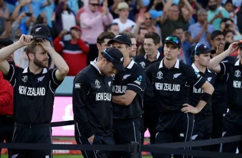 T20 Wc 2021 : फाइनल से पहले न्यूजीलैंड के लिए आई बुरी खबर, अपने गुस्से की वजह से बाहर हुआ ये विस्फोटक बल्लेबाज