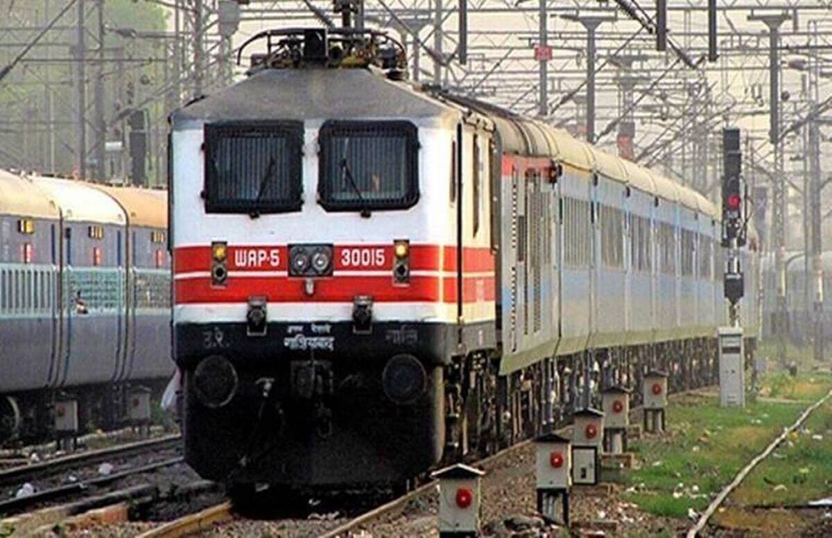 Indian Railway : टिकट करते समय इन बातों का रखें ध्यान, मिलेगा लोअर बर्थ का कंफर्म टिकट, जानिए क्या है तरीका
