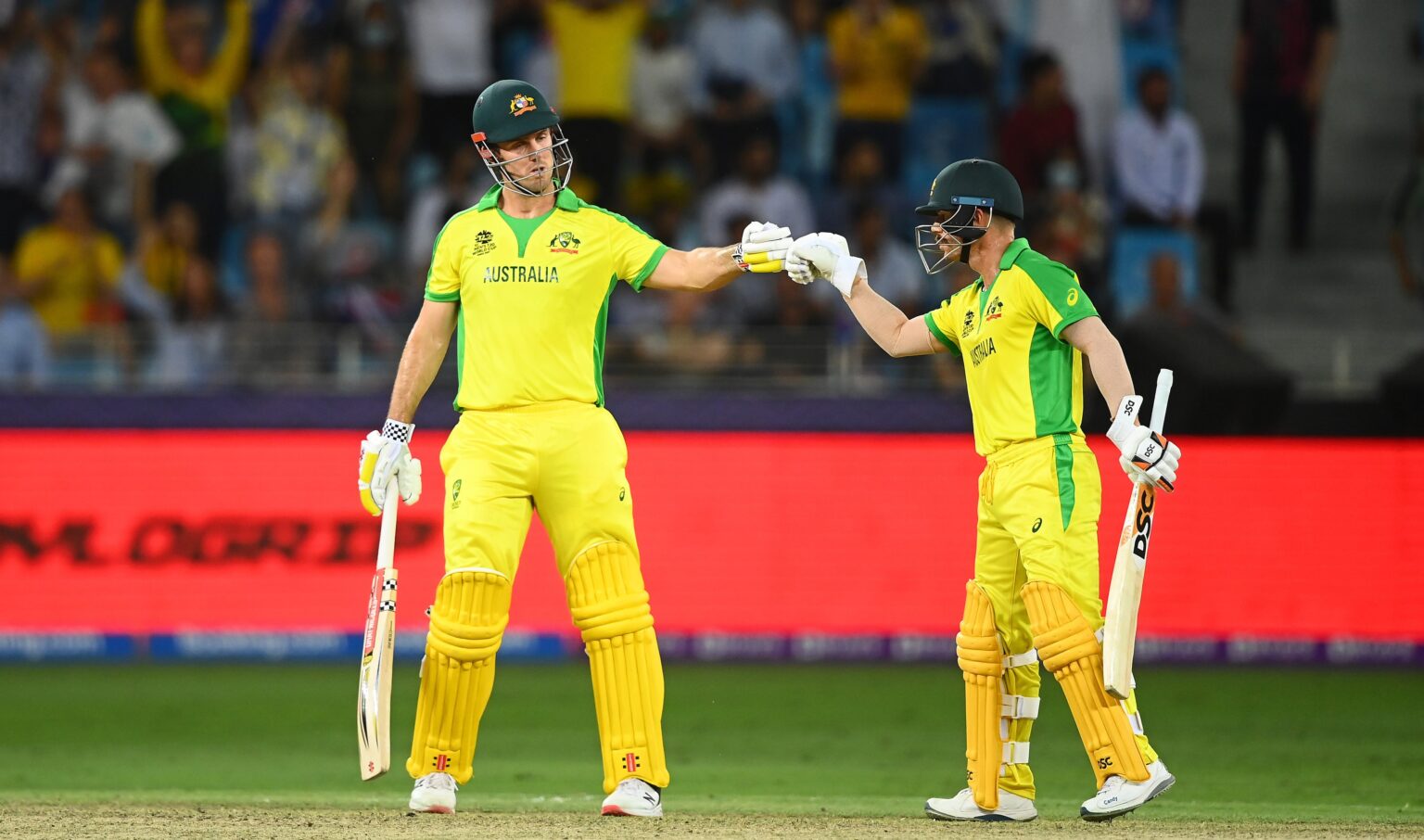T20 World Cup : जीत के बाद ऑस्ट्रेलियाई खिलाड़ियों ने क्यों पिया जूते में बीयर और किसने की थी इसकी शुरुआत, जानिए