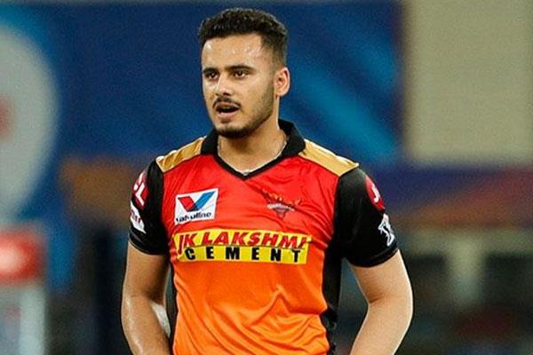 Ipl 2022 Retention : आईपीएल के 5 वो खिलाड़ी जिन्हें रिटेंशन में मिला बेस प्राइस के मुकाबले कई गुना ज्यादा कीमत