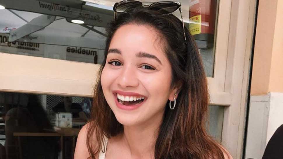 सचिन की बेटी Sara Tendulkar जल्द कर सकती हैं बॉलीवुड में डेब्यू, ले रहीं हैं ट्रेनिंग