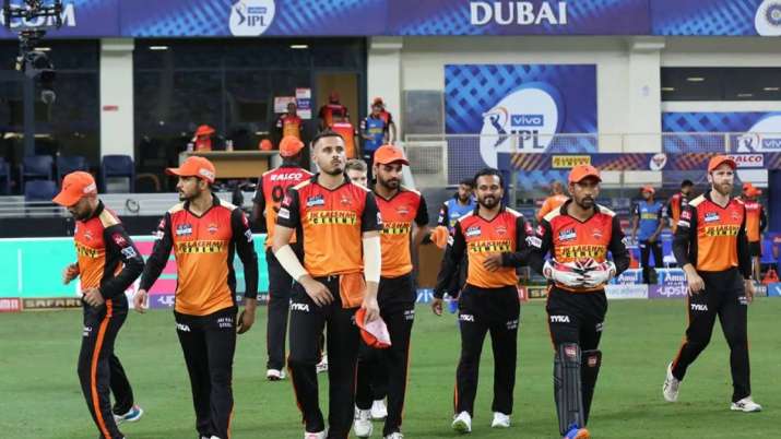 Ipl Mega Auction : मुंबई ने ठुकराया- अब ये 3 टीमें लगा सकती हैं क्रुणाल पंड्या पर बड़ी बोली, ये टीम कोई भी कीमत देने को तैयार 4 Sunrisers Hyderabad