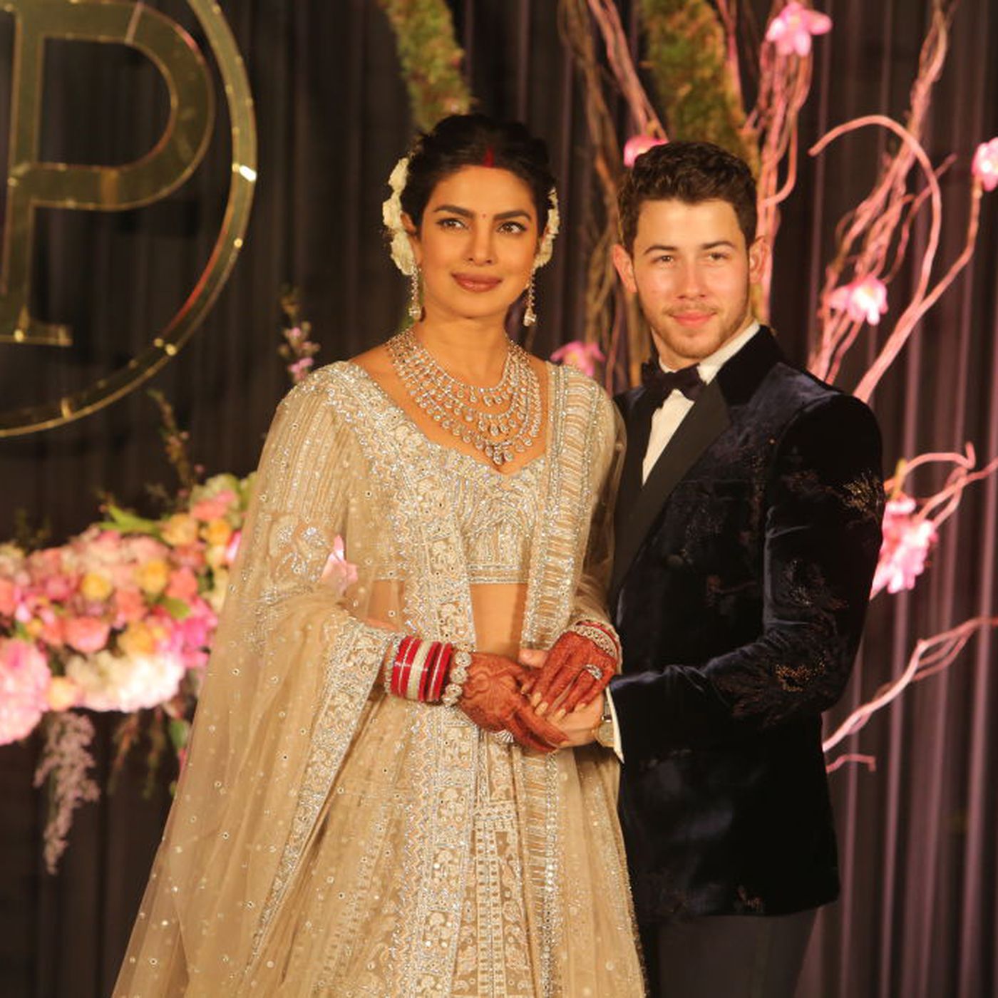 Bollywood की प्रियंका से लेकर अंकिता तक, इन अभिनेत्रियों को शादी में मिले बेशकीमती तोहफे, जानिए कीमत!