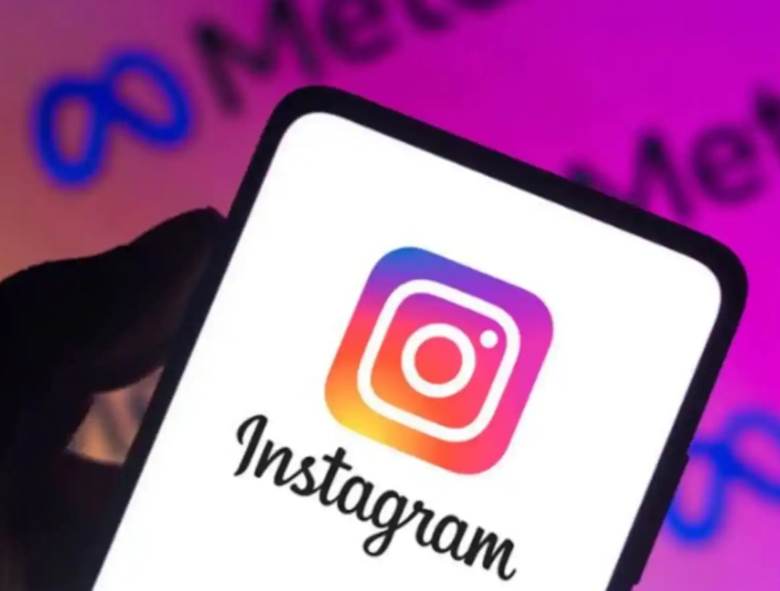 Instagram Logo