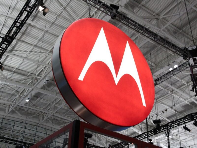 200Mp का पहला स्मार्टफोन ला रहा है Motorola, जल्द आएगा इंडिया में, जानिए क्या है इसकी खासियत और कीमत