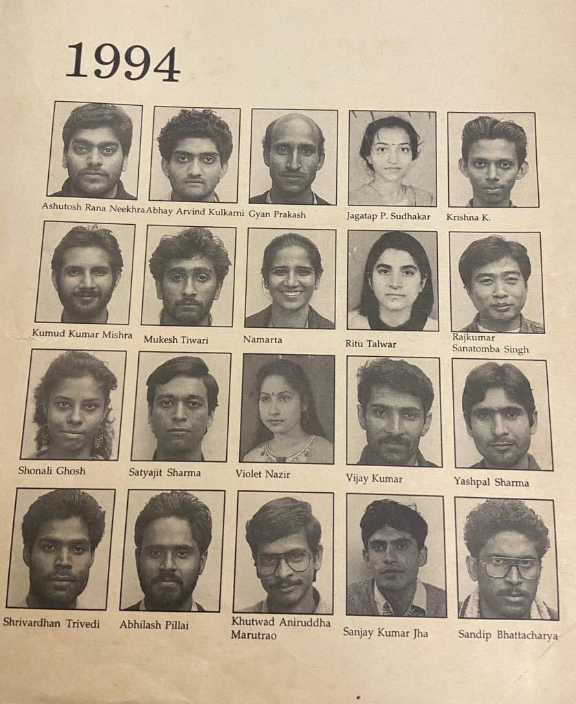 Nsd में 1994 बैच में Ashutosh Rana संग नजर आ रहे इन स्टूडेंटस को आपने पहचाना? ये भी हैं बॉलीवुड के दिग्गज़ कलाकार