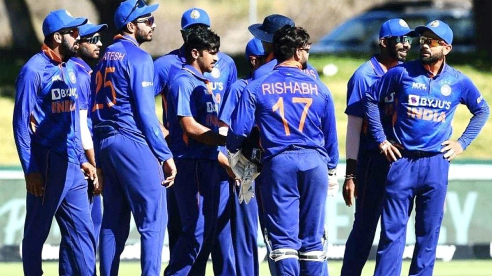 Indvswi: वनडे में फिट नहीं बैठ रहा Team India का ये खिलाड़ी, सेलेक्टर्स ने दिखाया Team से बाहर का रास्ता