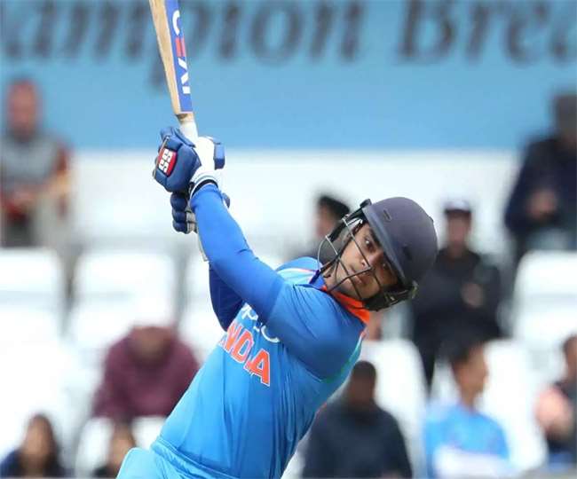 तीसरे टी20 मैच में Ishan Kishan का टीम से पत्ता कटना तय, उनकी जगह इस धाकड़ खिलाड़ी को मिलेगा मौका, धोनी का है पसंदीदा