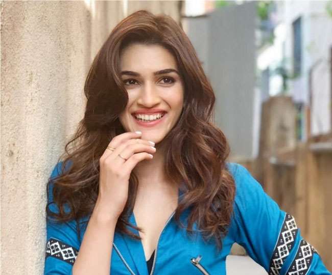 कृति सेनन ने किराए पर लिया Amitabh Bachchan का अंधेरी वाला फ्लैट, कीमत जानकर हैरान हो सकते हैं आप