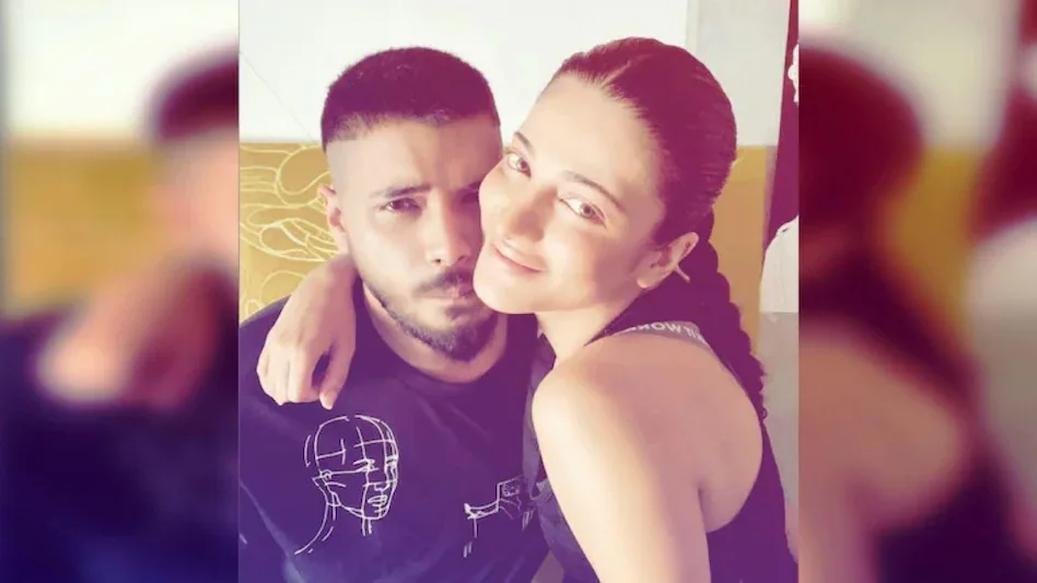 इस शख्स के साथ लिव इन में रह रही हैं Shruti Haasan!, जानिए कैसा है दोनों के बीच रिश्ता