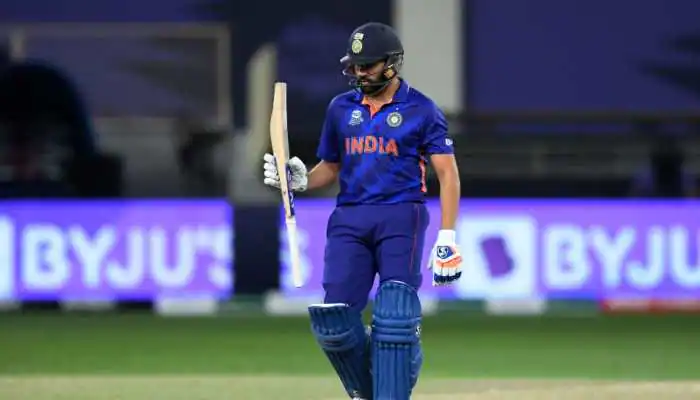 जब Rohit Sharma ने स्वैग भरे अंदाज में कैमरामैन को ऑफर की कॉफी, देखने लायक था रिएक्शन, देखें Video