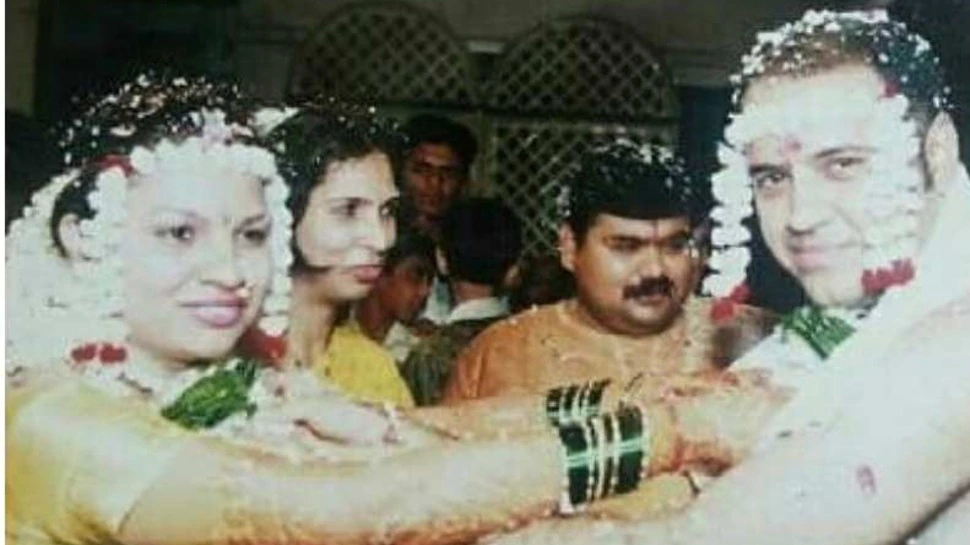 Taarak Mehta: खूबसूरती में 'माध्वी भाभी' से दो कदम आगे भिड़े मास्टर की रियल वाइफ, करती हैं ये काम
