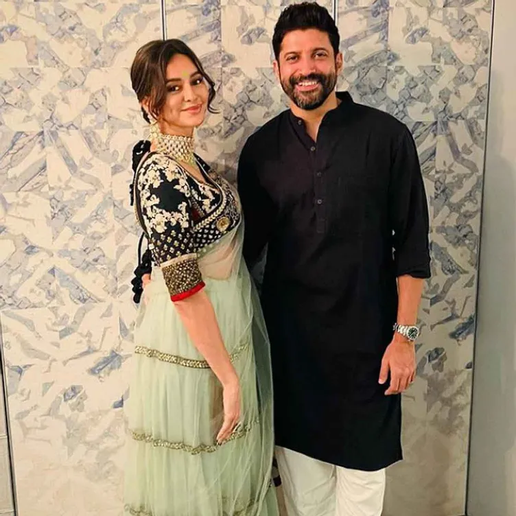 Shibani Dandekar को नहीं भाया मिसेज अख्तर का टैग, शादी के महज कुछ दिनोें बाद ही किया रिमूव