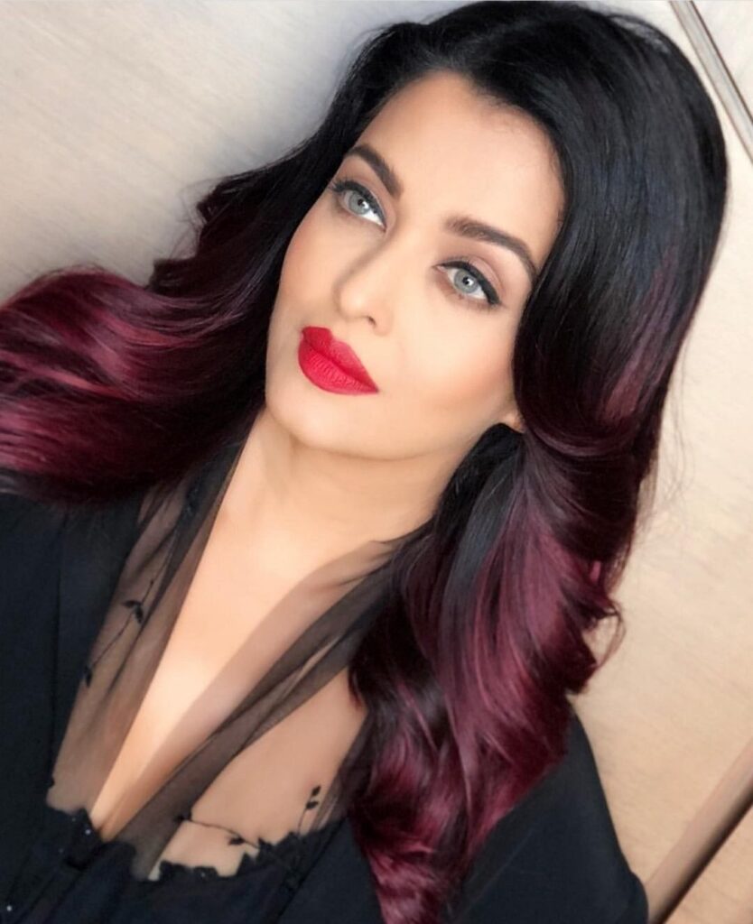 48 की उम्र में भी काफी घने और लंबे हैं Aishwarya Rai के बाल, जानें कौन सा तेल-शैंपू का करती हैं इस्तेमाल