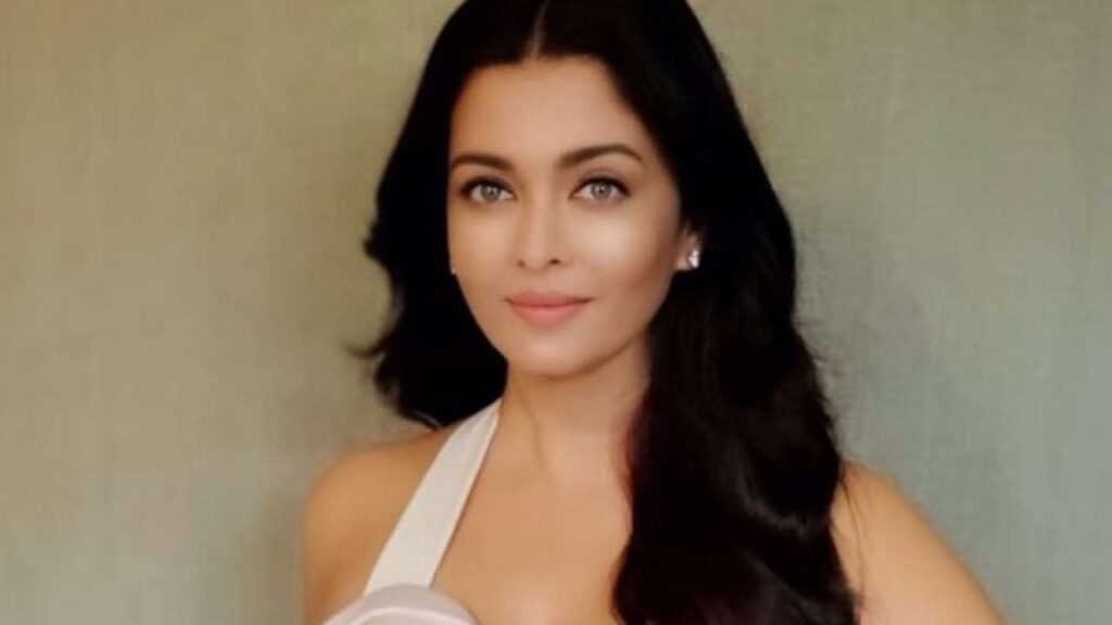 48 की उम्र में भी काफी घने और लंबे हैं Aishwarya Rai के बाल, जानें कौन सा तेल-शैंपू का करती हैं इस्तेमाल