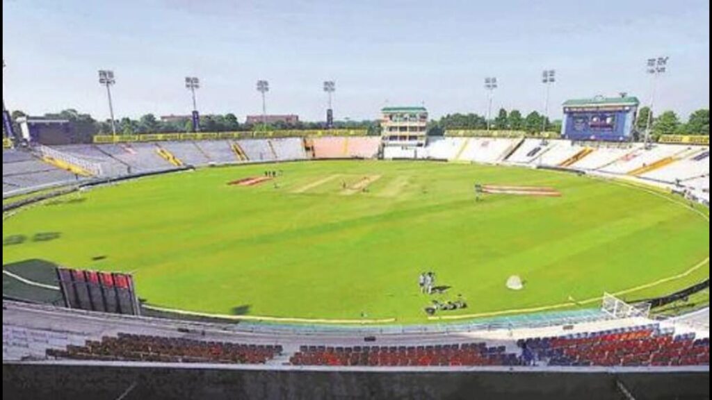 मैच शुरु होने से पहले ही Team India की हुई बल्ले-बल्ले, जानिए किन खिलाड़ियों को सूट करेगा मोहाली का पिच