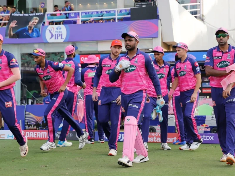 Rcb से मिली हार के बाद Rajasthan Royals को लगा डबल झटका, ये गेंदबाज पूरी लीग से हुआ बाहर