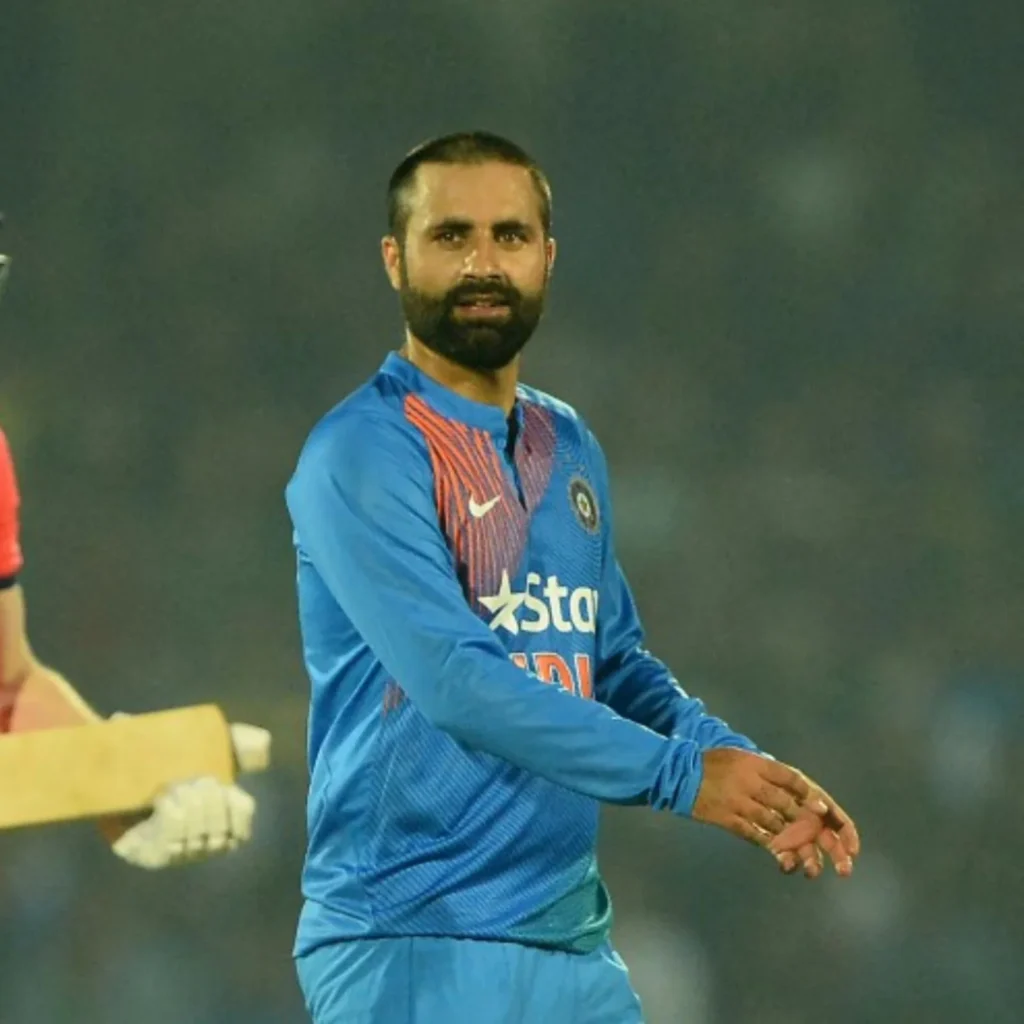 Team India के ये 4 खिलाड़ी जिन्होंने आज तक नहीं किया शराब का सेवन, नशे से करते है तौबा 2 Team India