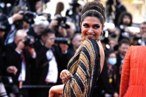 Cannes Film Festival 2022 में दीपिका पादुकोण का बोल्ड लुक देख कर सभी हुए हैरान