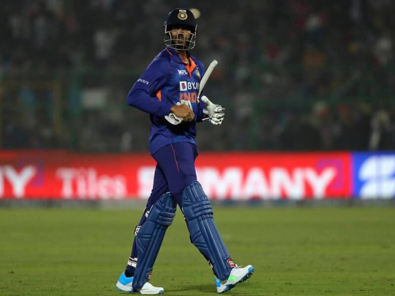 साउथ अफ्रीका के खिलाफ टी20 सीरीज में इस तीन खिलाडियों को चुन कर Bcci ने कर दी बड़ी गलती