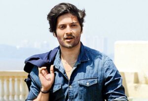 इन अभिनेताओं की ओटीटी Web Series ने बदली किस्मत, अब बन गए हैं ओटीटी की दुनिया के महाराजा 2 इन अभिनेताओं की ओटीटी Web Series ने बदली किश्मत, आज के समय में बने ओटीटी की दुनिया के राजा