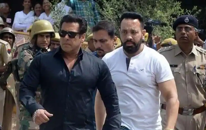 Salman Khan को मिले लेटर मामले में अब तक पुलिस के हाथ हैं खाली, स्वीपर से की जाएगी पूछताछ