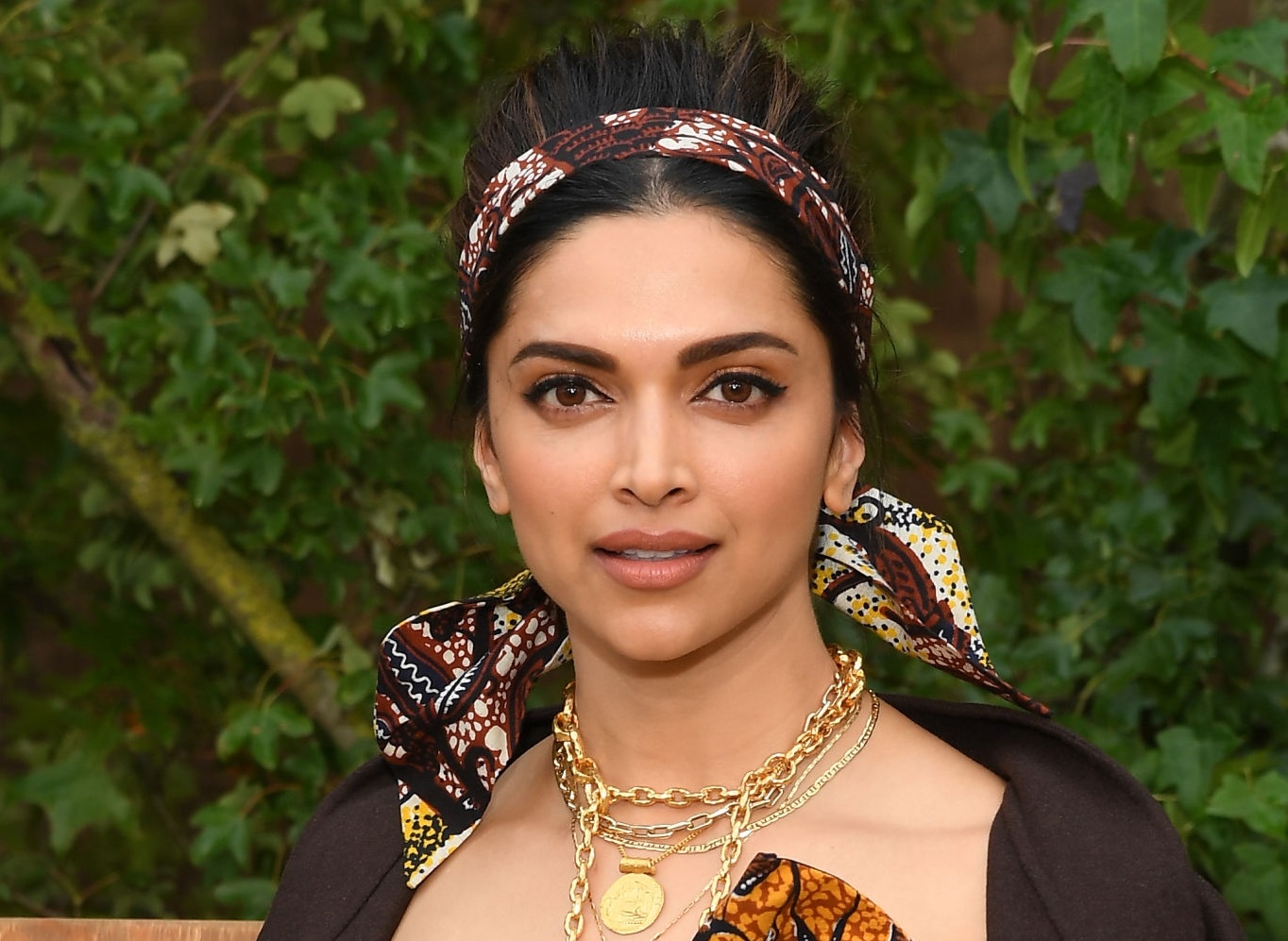 शूटिंग कर रही Deepika Padukone के दिल की गति बढ़ी , अस्पताल में करवाया गया भर्ती