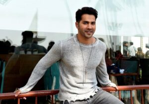 Varun Dhawan की फीमेल फैन ने मदद के लिए लगाई गुहार, एक्टर ने मदद के लिए बढ़ाया हाथ 2 Varun Dhawan की फीमेल फैन ने मदद के लिए लगाई गुहार, एक्टर ने कदम उठाते हुए अपने फैन के लिए किया कुछ ऐसा की हर तरफ हो रही हैं तारीफ