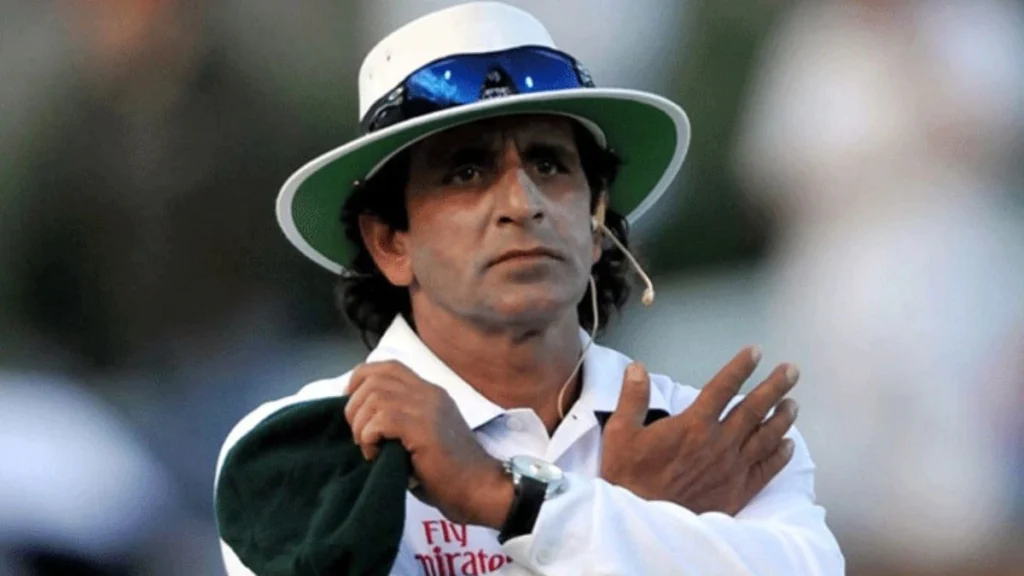कभी Bcci ने लगाया था इस पाकिस्तानी अंपायर पर बैन, आज लाहौर में जूते बेचकर पेट पालने पर हुआ मजबूर 2 पाकिस्तान के पूर्व अंपायर Asad Rauf की बदल चुकी है जिंदगी