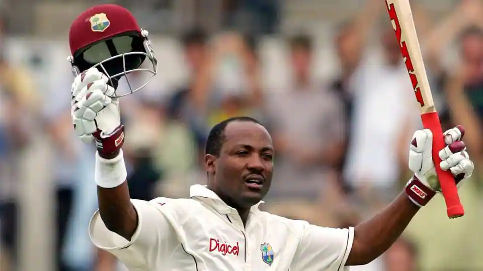 Cricket इतिहास के ये 10 बल्लेबाज जिन्होंने Test Cricket में ठोके सबसे ज्यादा छक्के, लिस्ट में एक भारतीय भी शामिल 2 Test Cricket में इन बल्लेबाजों ने जड़े सबसे ज्यादा छक्के