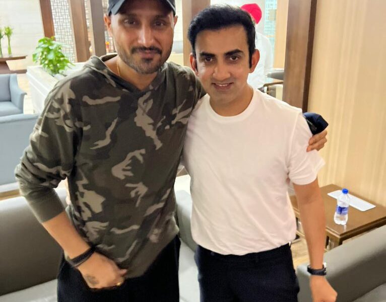 Gautam Gambhir ने हरभजन सिंह के लिए जमकर मजे