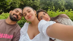 Athiya Shetty अपने बॉयफ्रेंड केएल राहुल संग कर रही हैं एंजॉय, तस्वीरें देख फैंस बोले - कब करोगे शादी 