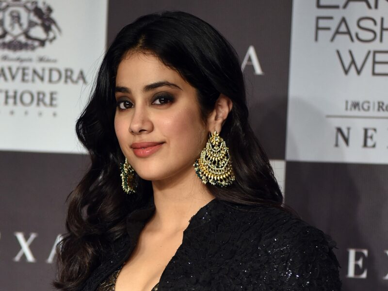 Janhvi Kapoor के इस फनी कैरेक्टर की हो रही हैं तारीफ, सोशल मीडिया पर वायरल हुआ वीडियो