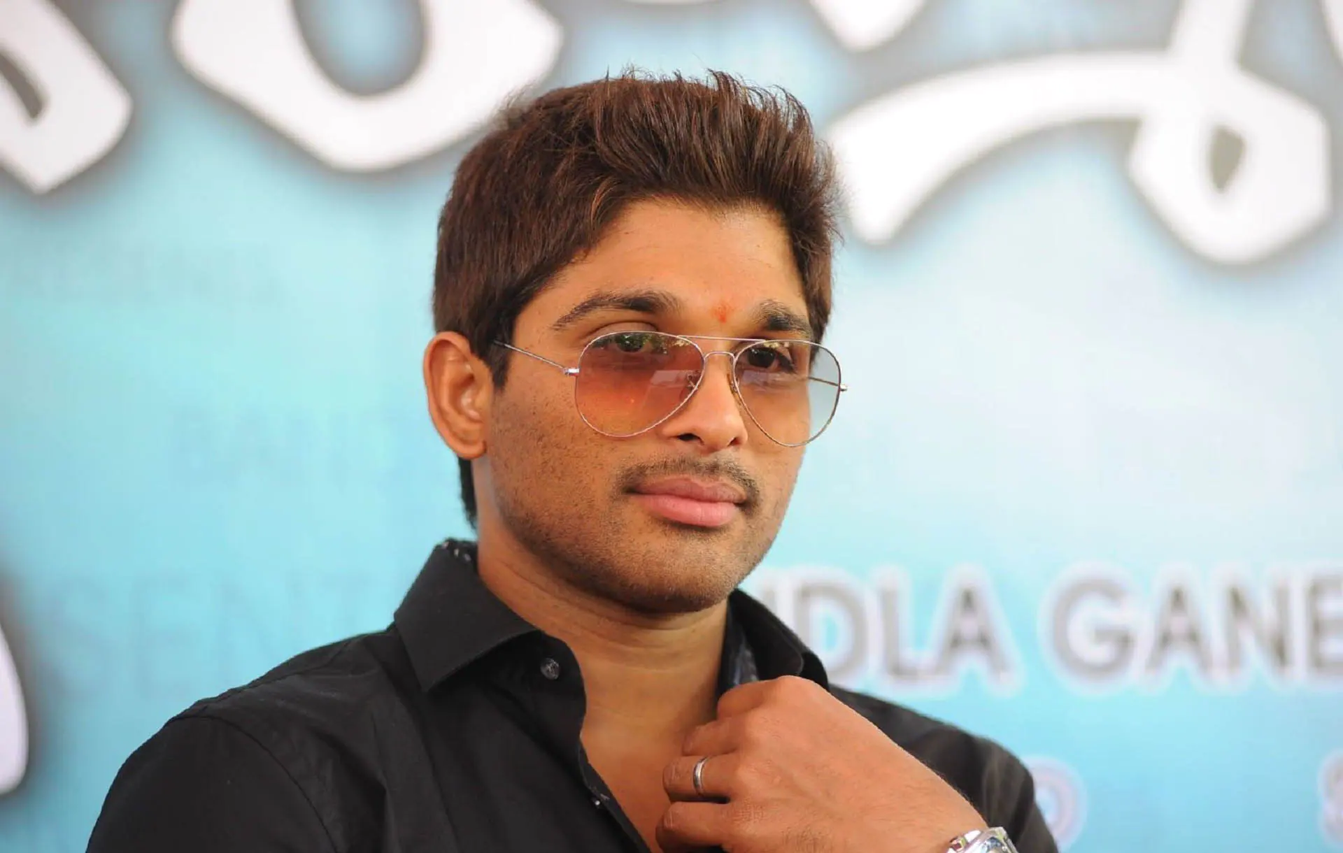 Allu Arjun ने बॉलीवुड डेब्यू पर कही बड़ी बात, कहा - &Quot;हिंदी में एक्टिंग करना फिलहाल.....