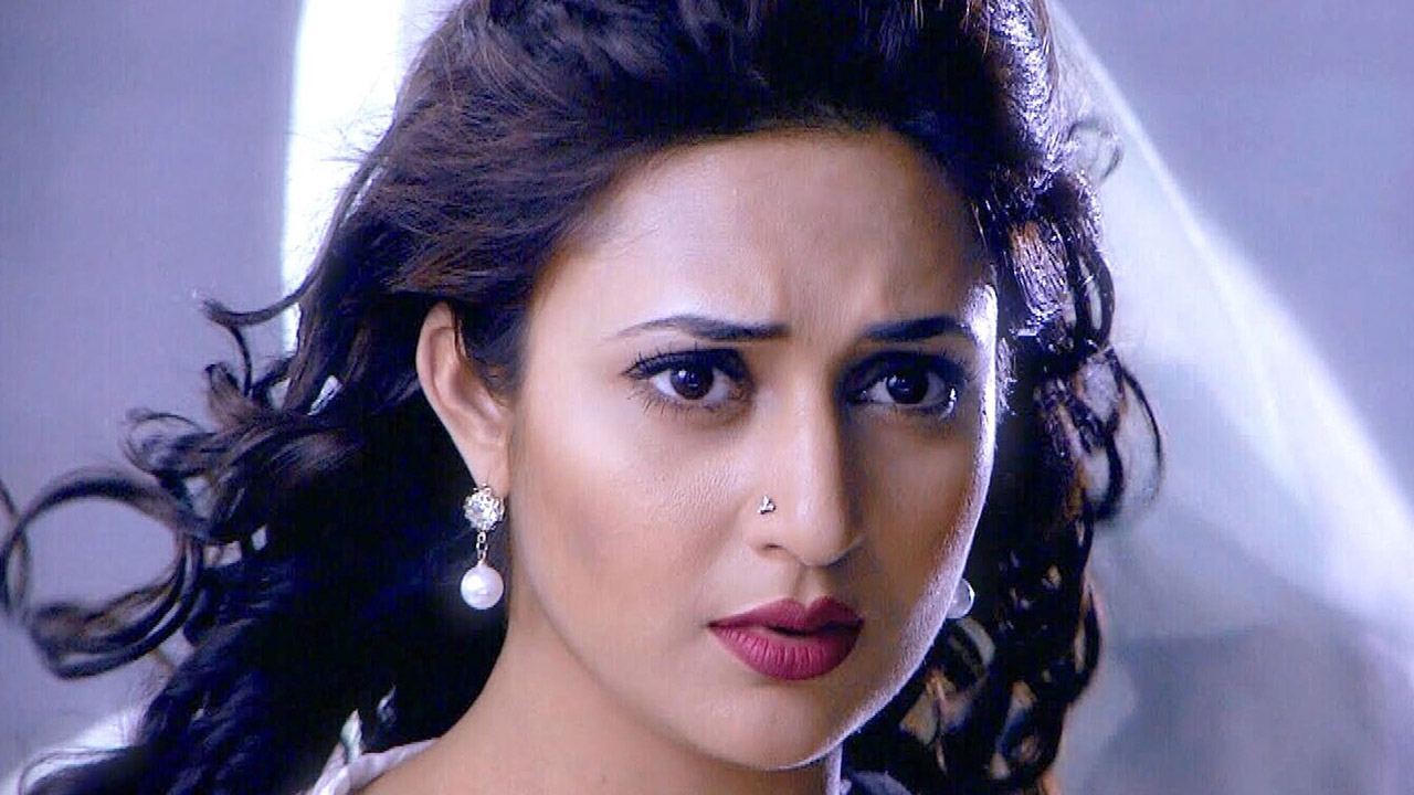 मोटापे को लेकर ट्रोल किए जाने पर Divyanka Tripathi ने ट्रोलर्स को लगाई फटकार, कहा - &Quot;मैं मोटी नहीं हूं लेकिन....