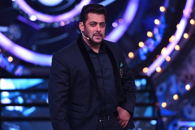 'बिग बॉस' होस्ट करने के लिए Salman Khan ने इतनी बड़ी रकम की रखी डिमांड, मेकर्स के उड़े होश