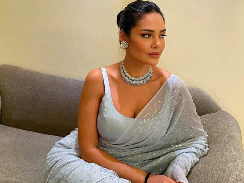 सांवले रंग की वजह से Esha Gupta के साथ बॉलीवुड में होता हैं भेदभाव, एक्ट्रेस ने किया खुलासा