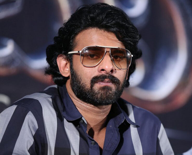 करोड़ों का घर और दुनिया की सब से मंहगी कारें, बाहुबली Prabhas की टोटल नेटवर्थ जान कर आप भी रह जाएंगे हैरान
