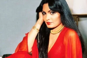 कोई अकेले मरा हुआ मिला तो कोई चॉल में रहने के लिए हुआ मजबूर, जिंदगी के आखिरी वक्त में इन Bollywood सितारों का हुआ था बुरा हाल 2 कोई अकेले मरा हुआ मिला तो कोई चॉल में रहने के लिए हुआ मजबूर, जिंदगी के आखिरी वक्त में इन Bollywood सितारों का हुआ था बुरा हाल