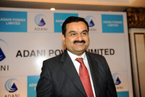 शेयर बाजार में आई भारी गिरावट की वजह से Gautam Adani की दौलत 6.9 अरब डॉलर घटी, अमीरों की लिस्ट में फिसल कर इतने नंबर पर बनाई जगह