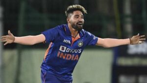 भारतीय टीम में बुमराह की कमी पूरी कर सकते हैं Mohammed Siraj, ये 3 फैक्टर बनाते हैं दूसरे खिलाड़ियों से खास 2 टीम इंडिया में बुमराह की कमी पूरी कर सकते हैं Mohammed Siraj, ये 3 फैक्टर बनाते हैं दूसरे खिलाड़ियों से खास