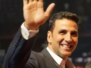 Akshay Kumar ने दिखाई अपनी दरियादिली, अपने हेयर स्टाइलिस्ट की मौत के बाद उनके परिवार का उठाया जिम्मा 2 Akshay Kumar ने दिखाई अपनी दरियादिली, अपने हेयर स्टाइलिस्ट की मौत के बाद उनके परिवार का उठाया जिम्मा