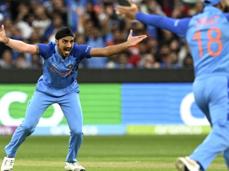 टीम इंडिया के बॉलिंग कोच ने की Arshdeep Singh की तारीफ, गेंदबाजी को देखकर हुए हैरान