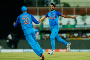 टीम इंडिया के बॉलिंग कोच ने की Arshdeep Singh की तारीफ, गेंदबाजी को देखकर हुए हैरान 