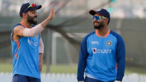 T20 World Cup 2022: विराट कोहली की Rishabh Pant ने की जमकर तारीफ, कहा - &Quot;विराट आपको परिस्थियों से निपटना सिखा देते हैं....